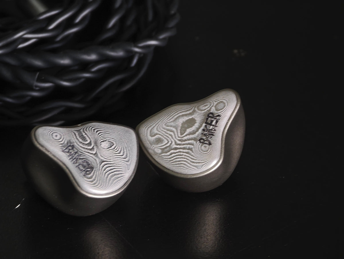 Yanyin Baker Review – 6BA + 2 Planar, No Dynamic Driver, And It Still Rumbles